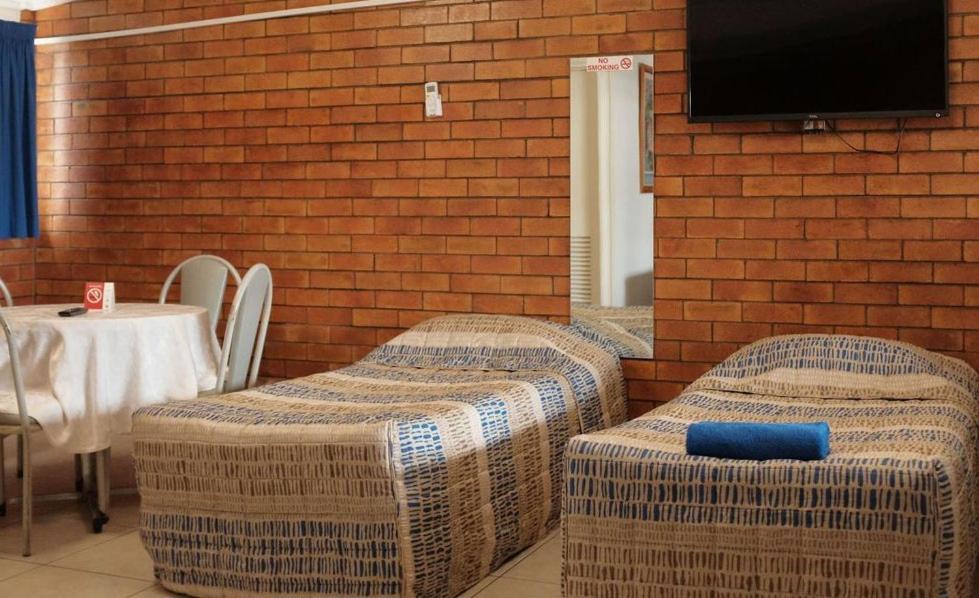 Motel Myall Дэлби Экстерьер фото